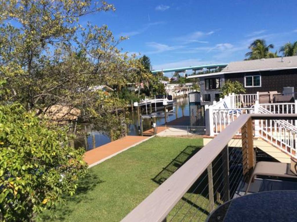 Fort Myers Beach House-On A Canal Exterior foto